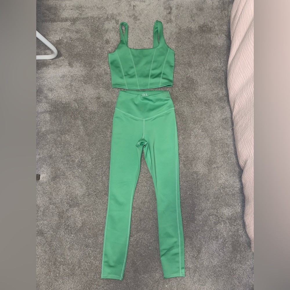 IVL COLLECTIVE ATHLETIC SET GREEN